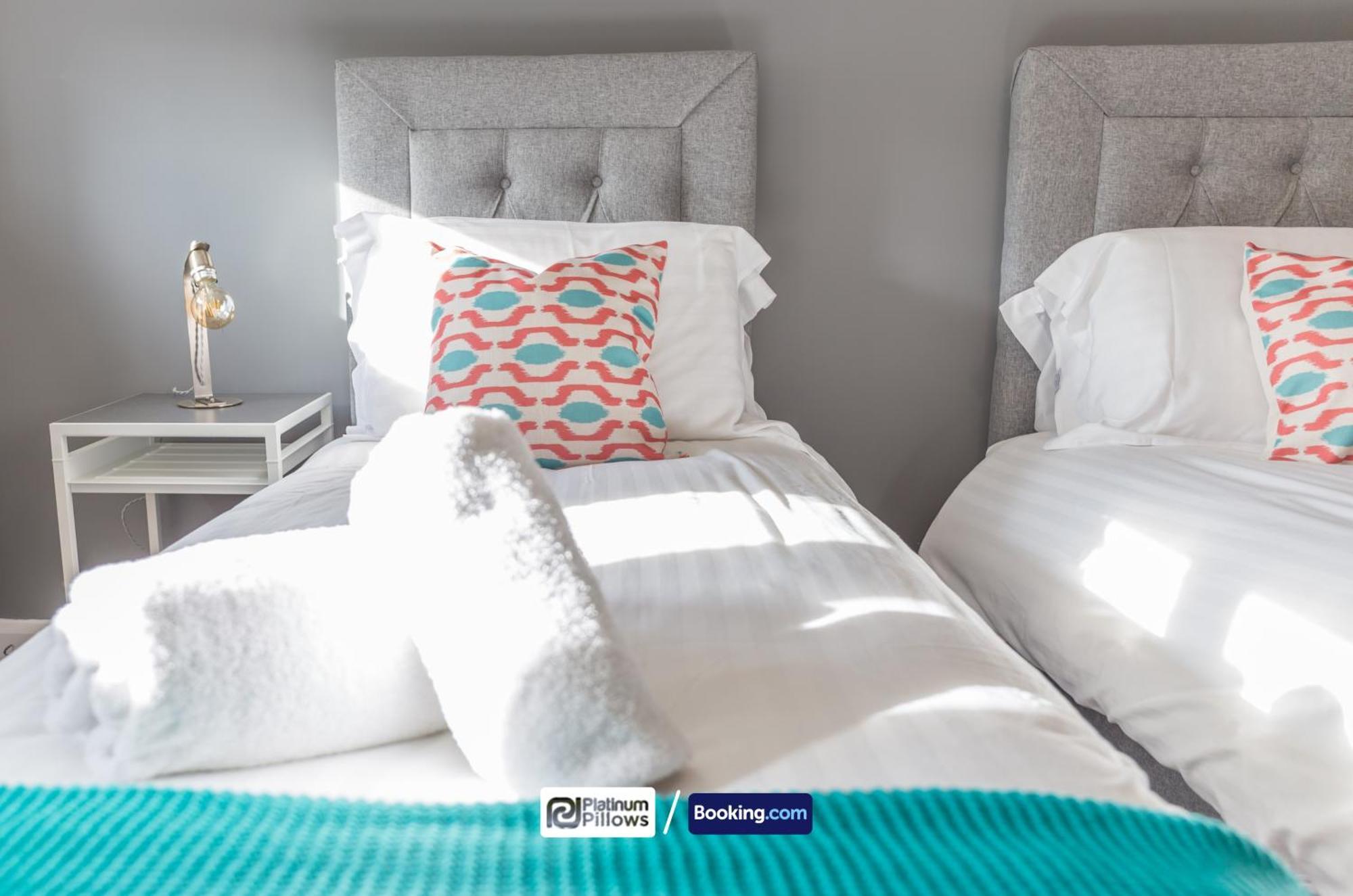 Modern Oxford 2 Bedroom Apartments, Families & Contractor Accommodation, Near John Radcliffe Hospital Buitenkant foto
