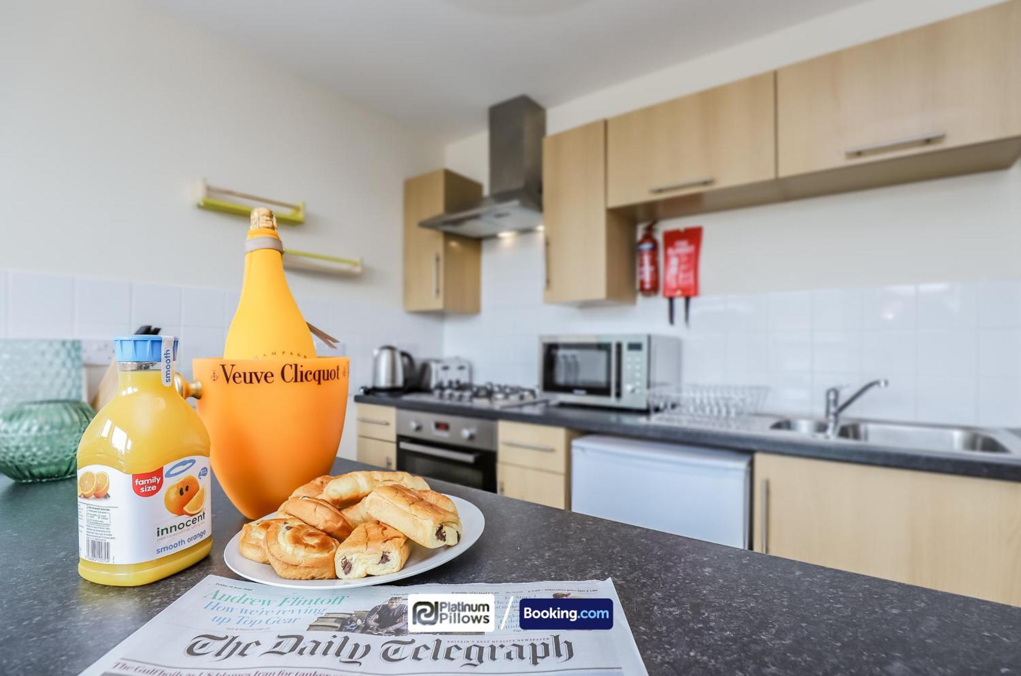Modern Oxford 2 Bedroom Apartments, Families & Contractor Accommodation, Near John Radcliffe Hospital Buitenkant foto
