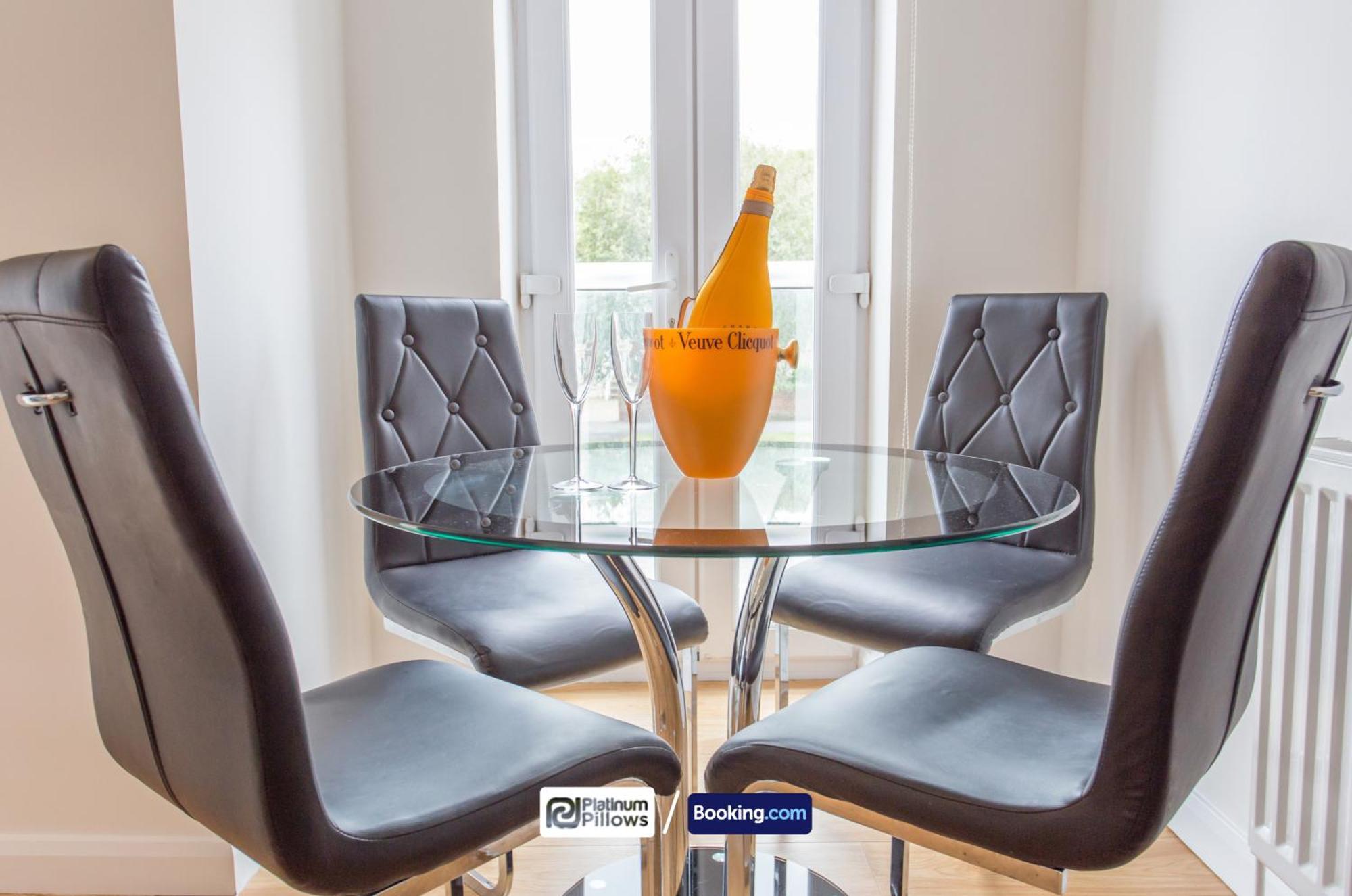 Modern Oxford 2 Bedroom Apartments, Families & Contractor Accommodation, Near John Radcliffe Hospital Buitenkant foto