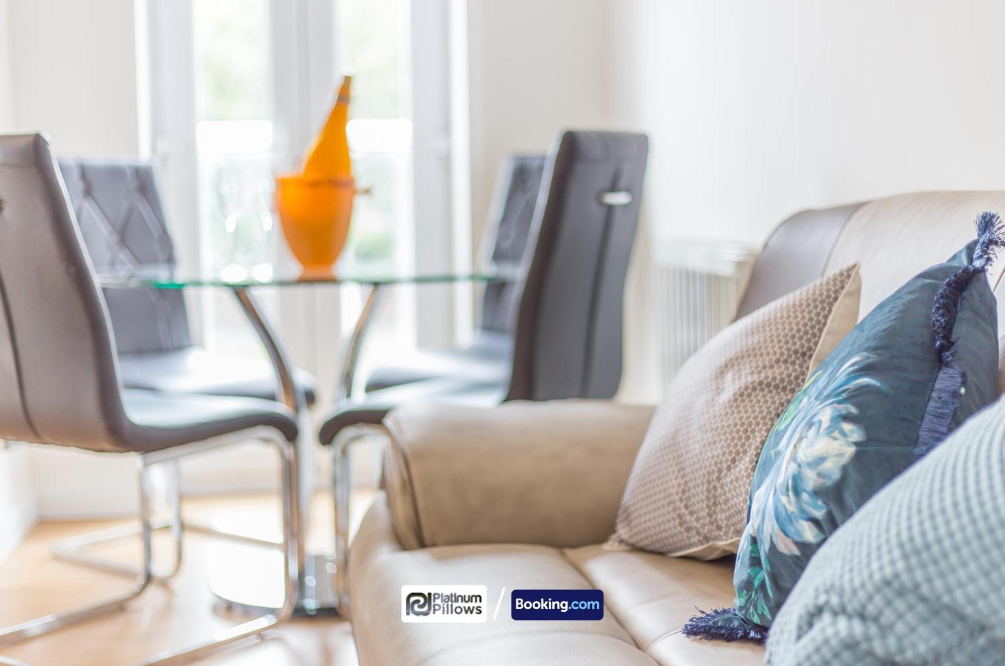 Modern Oxford 2 Bedroom Apartments, Families & Contractor Accommodation, Near John Radcliffe Hospital Buitenkant foto
