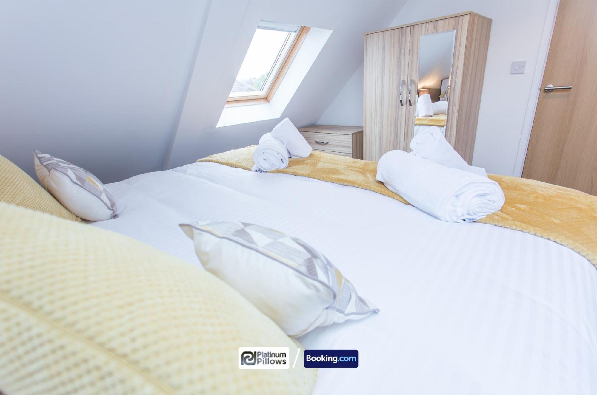 Modern Oxford 2 Bedroom Apartments, Families & Contractor Accommodation, Near John Radcliffe Hospital Buitenkant foto